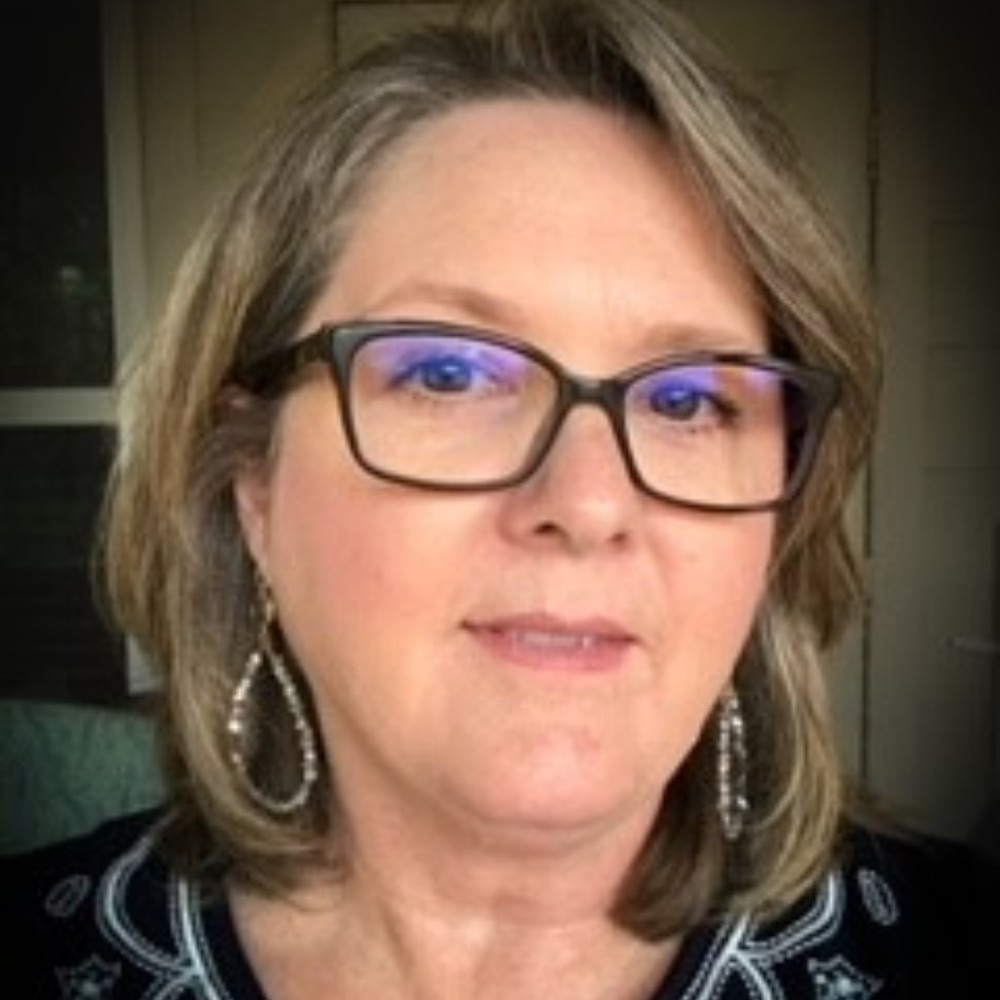 Meet your Posher, Debra